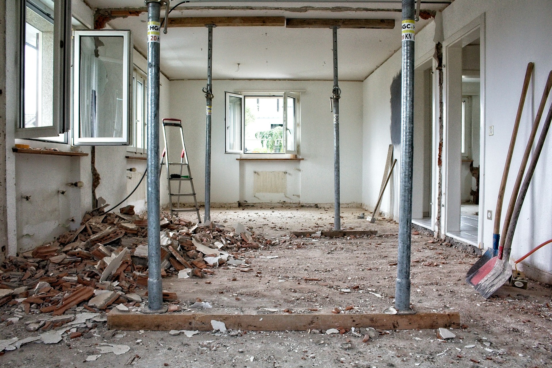 strip out